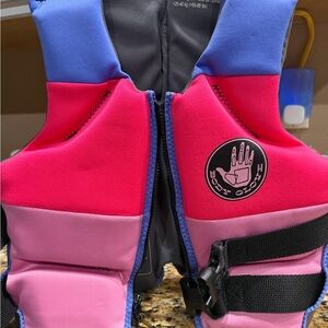 Body Glove Youth Life Vest in Pink and Black
